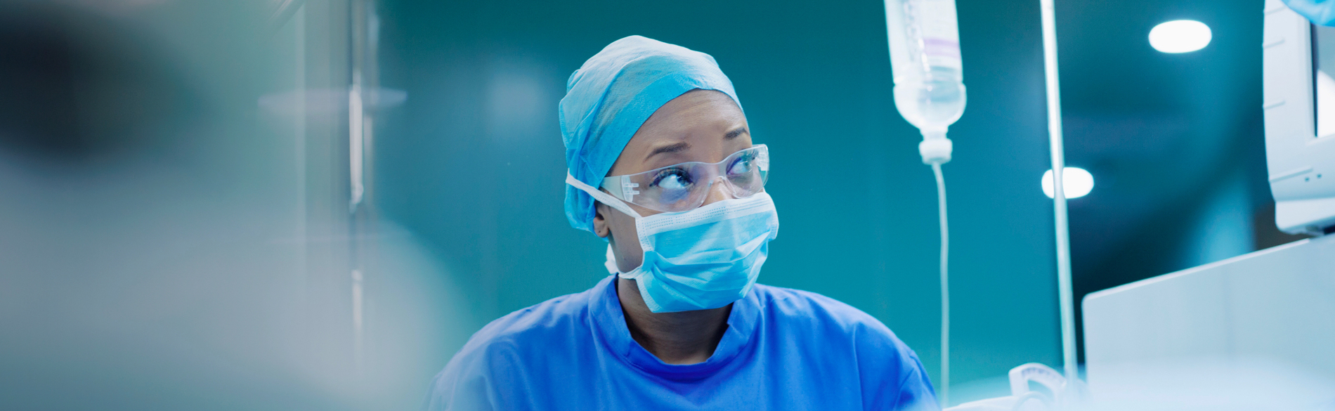 implanter wearing mask in hospital